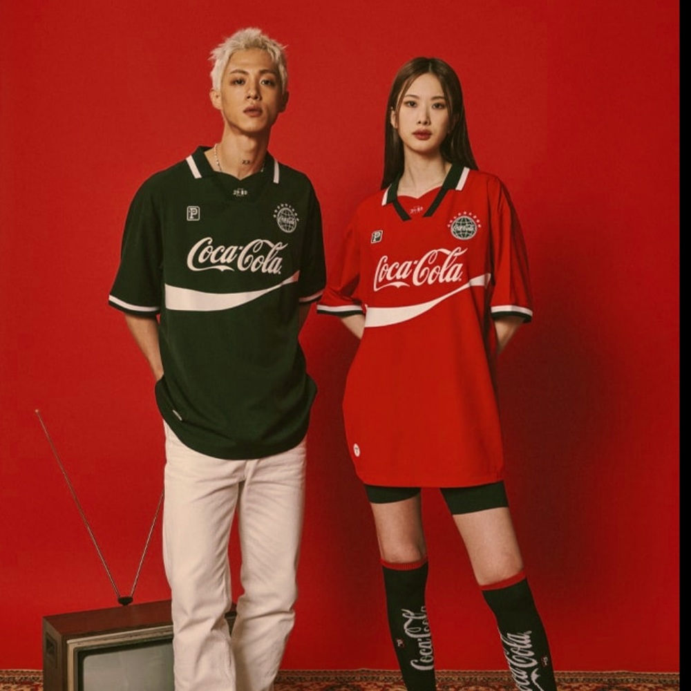 Coca Cola Men's Red Jersey Shirt - Classic Logo